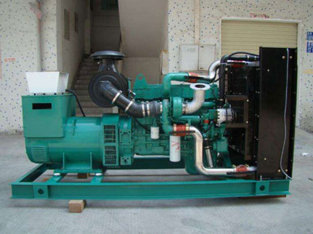 宝山1100kw康明斯柴油发电机组图片 宝山1100kw康明斯柴油发电机组图片